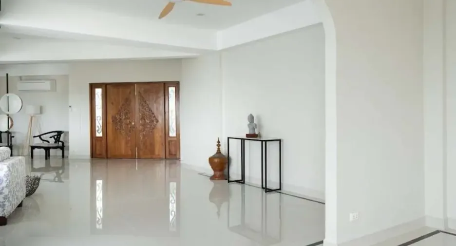 For rent 4 bedrooms condo in Na Jomtien, Pattaya