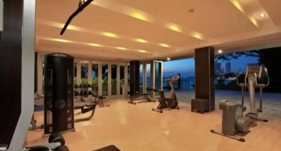 For rent 2 bedrooms condo in Bang Lamung, Chonburi
