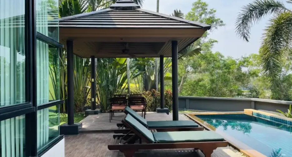 Haus zur Miete mit 4 Zimmer in Bang Lamung, Chonburi