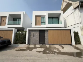 For rent 3 bedrooms house in Bang Lamung, Chonburi