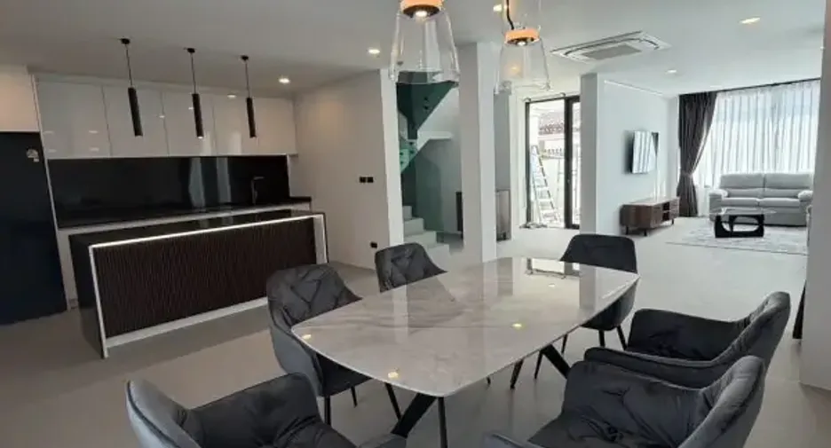 For rent 3 bedrooms house in Bang Lamung, Chonburi