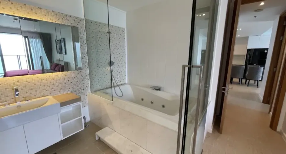 For rent 2 bedrooms condo in Bang Lamung, Chonburi
