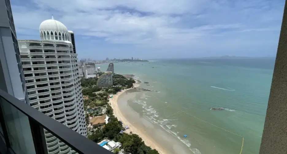 For rent 2 bedrooms condo in Bang Lamung, Chonburi
