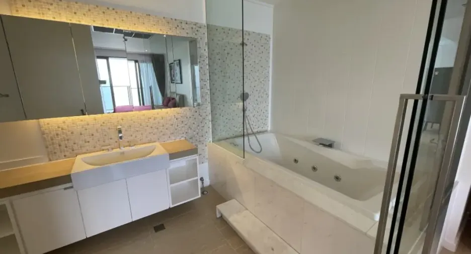 For rent 2 bedrooms condo in Bang Lamung, Chonburi