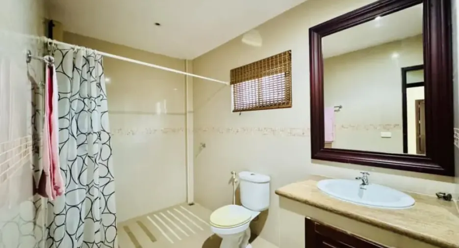 For rent 4 bedrooms house in Bang Lamung, Chonburi