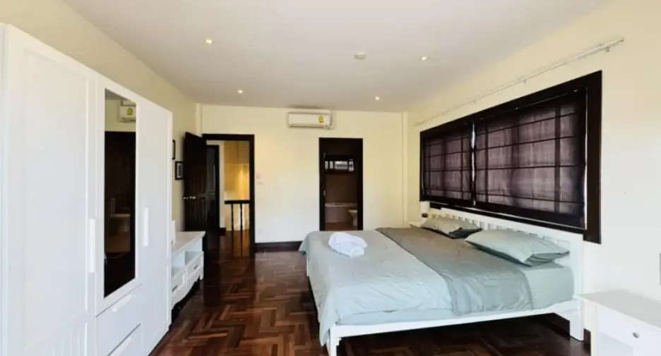 For rent 4 bedrooms house in Bang Lamung, Chonburi