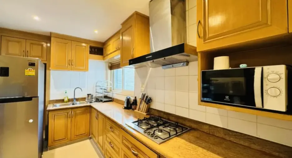 For rent 4 bedrooms house in Bang Lamung, Chonburi