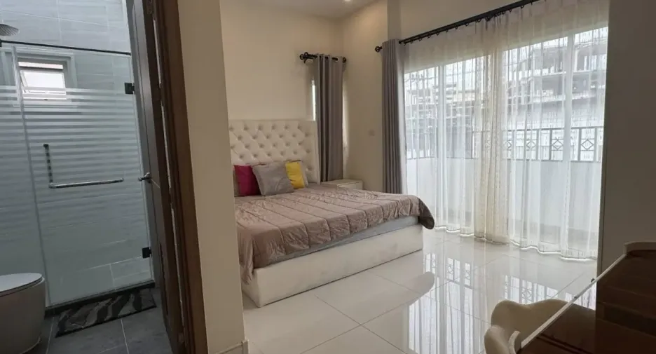 Аренда 4 спальни дом в Huay Yai, Паттайя