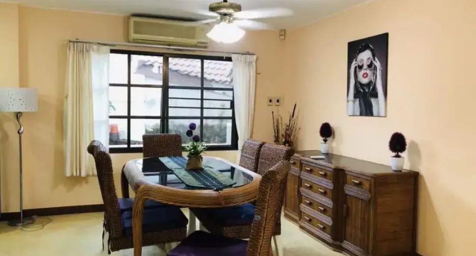 For rent 4 bedrooms house in Bang Lamung, Chonburi