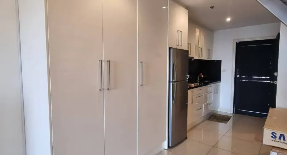 For rent 2 bedrooms condo in Bang Lamung, Chonburi