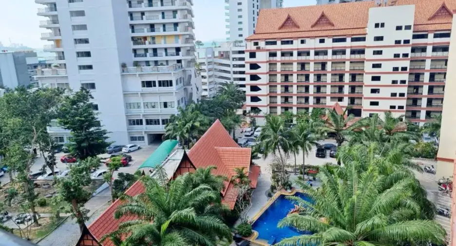 For rent 2 bedrooms condo in Bang Lamung, Chonburi