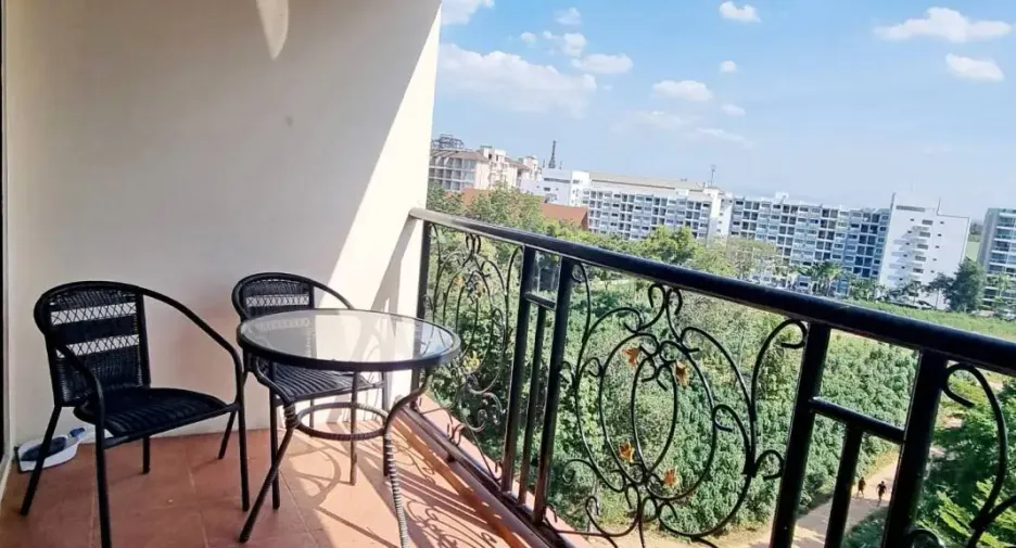 For rent 2 bedrooms condo in Bang Lamung, Chonburi