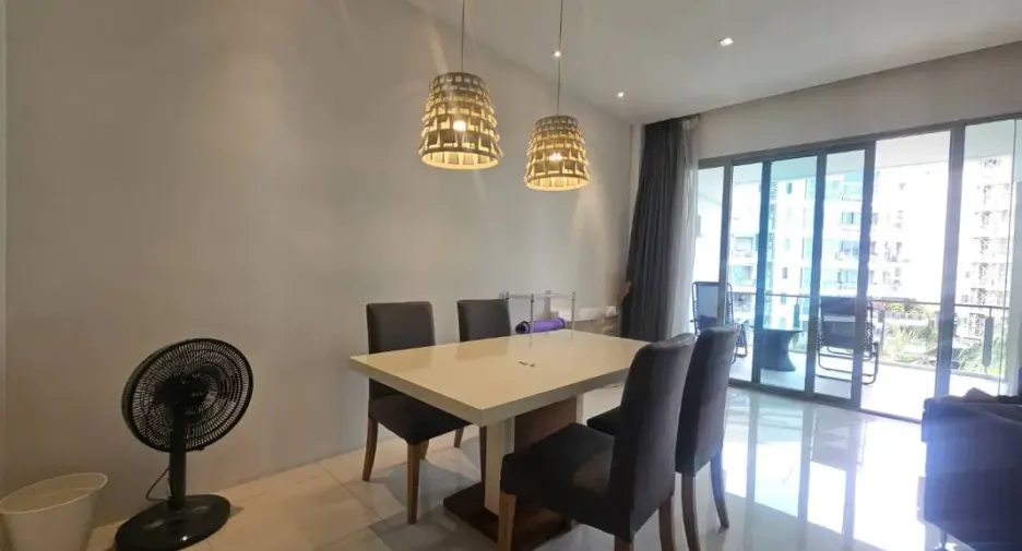À louer 2 chambres condo à Bang Lamung, Chonburi