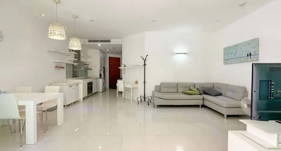 For rent 2 bedrooms condo in Bang Lamung, Chonburi
