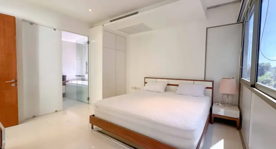For rent 2 bedrooms condo in Bang Lamung, Chonburi
