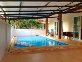 À louer 3 chambres maison à Bang Lamung, Chonburi