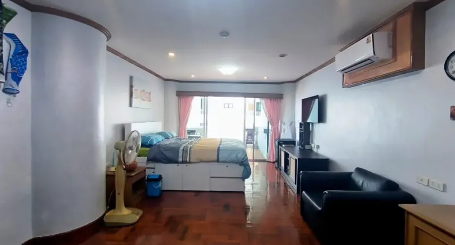 For rent 1 bed condo in Bang Lamung, Chonburi