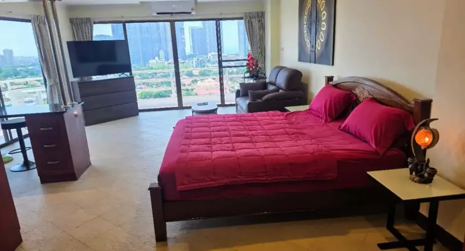 For rent 1 bed condo in Bang Lamung, Chonburi