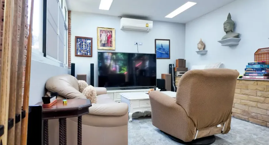 For rent 2 bedrooms house in Bang Saray, Pattaya