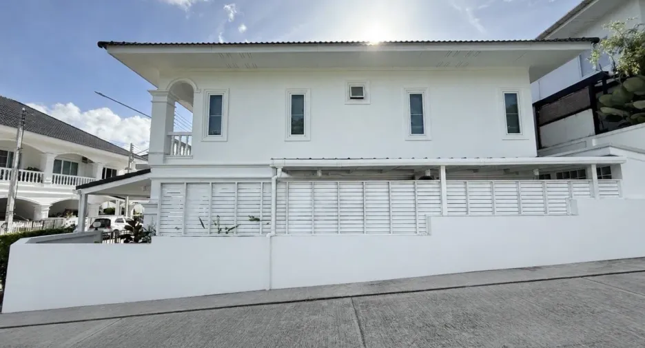 For rent 2 bedrooms house in Mueang Phuket, Phuket