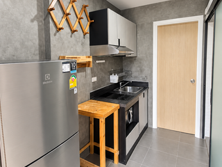 Продажа 1 кровать кондо в Хуаи Кхщанг, Бангкок
