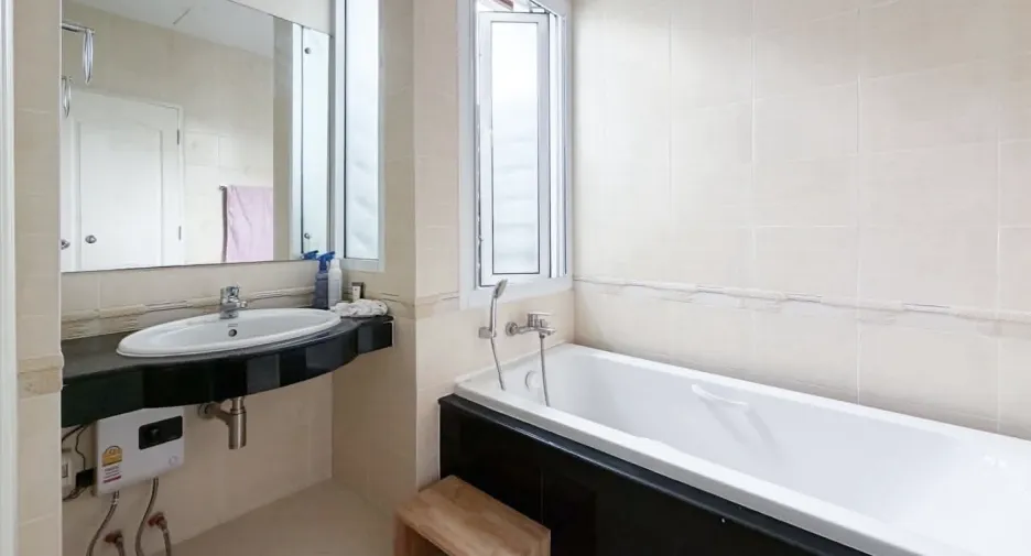 For rent 3 ベッドルーム house in Prawet, Bangkok