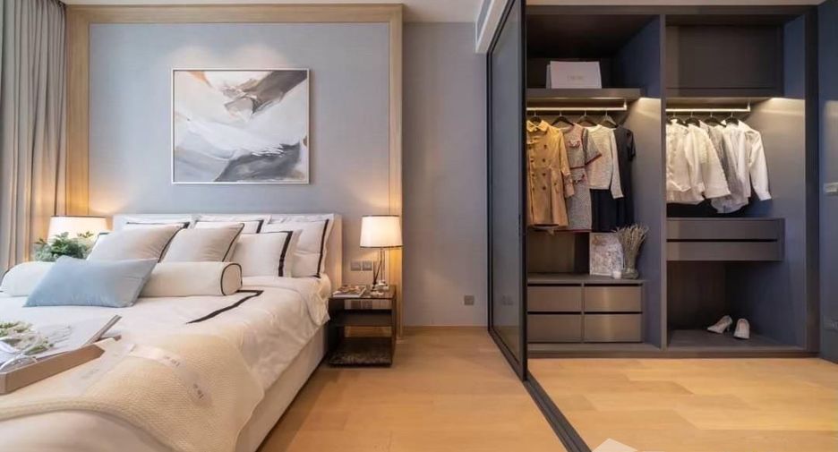 For rent 2 bedrooms condo in Pathum Wan, Bangkok