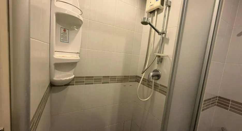 À louer et à vendre 1 chambre condo à Huai Khwang, Bangkok