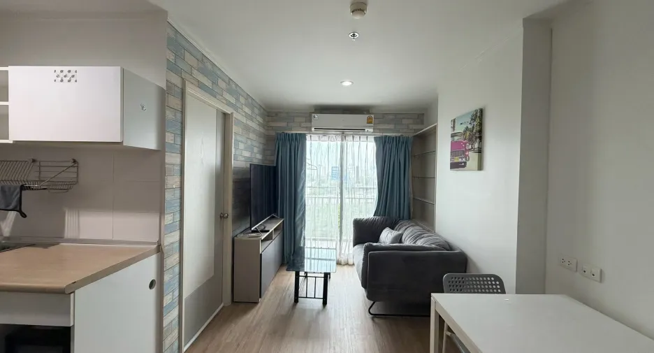 À louer et à vendre 1 chambre condo à Huai Khwang, Bangkok