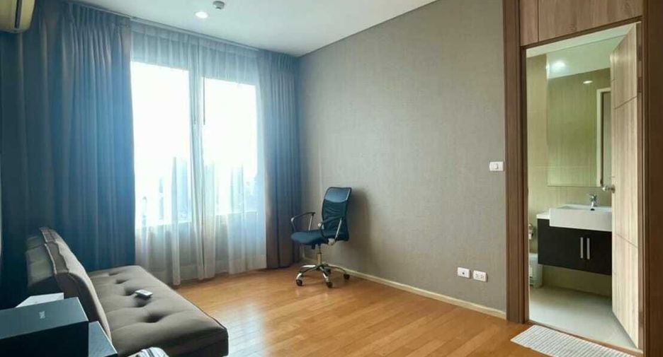 Condo en venta y en alquiler de 2 habitaciones en Watthana, Bangkok