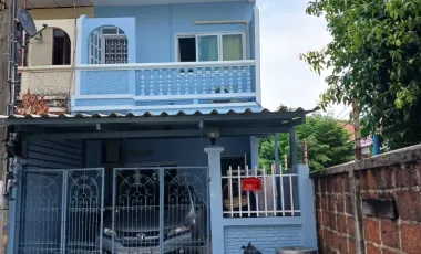 For sale 2 bedrooms townhouse in Saphan Sung, Bangkok