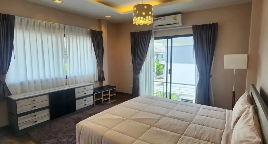For rent 3 bedrooms house in Bang Lamung, Chonburi