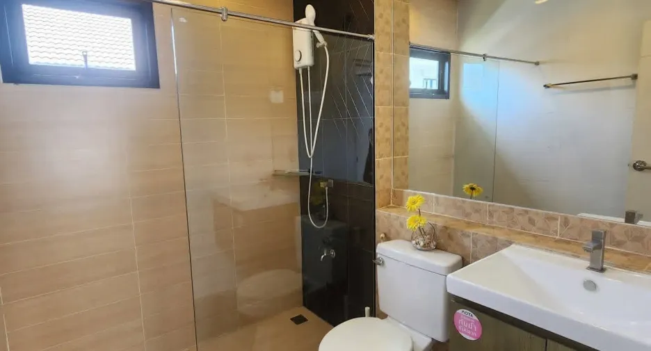 For rent 3 bedrooms house in Bang Lamung, Chonburi