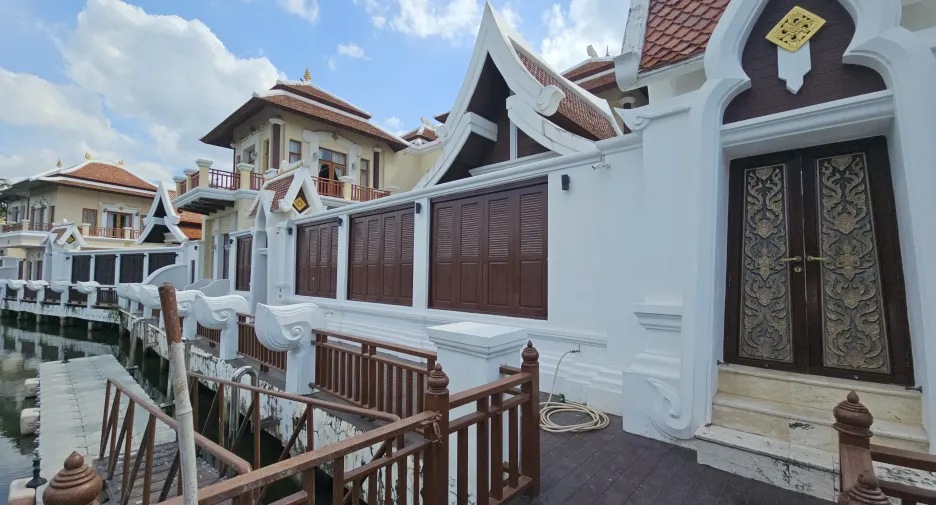 À vendre 4 chambres maison à Na Jomtien, Pattaya