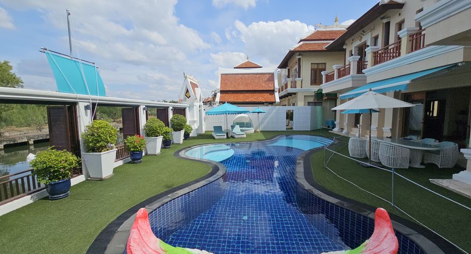 À vendre 4 chambres maison à Na Jomtien, Pattaya