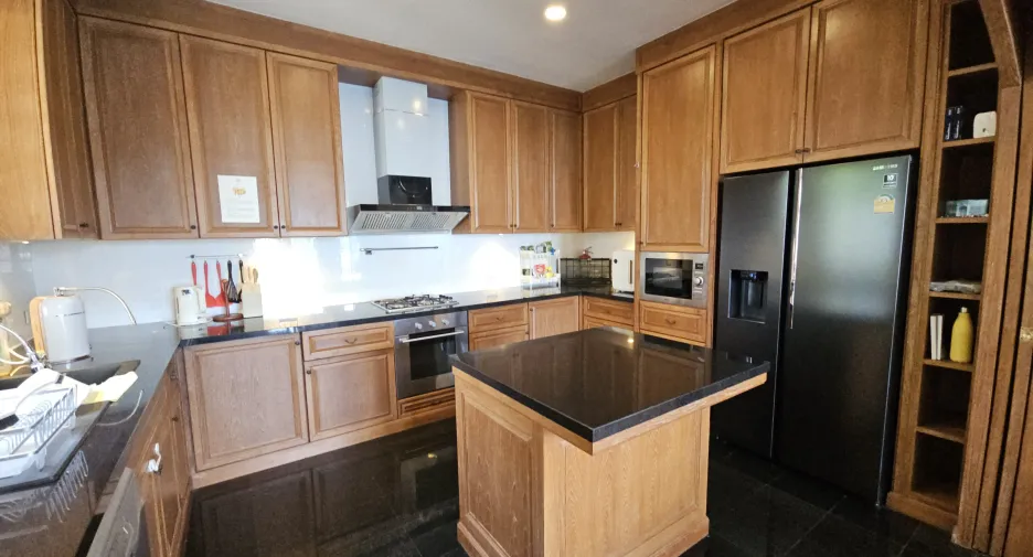 À vendre 4 chambres maison à Na Jomtien, Pattaya