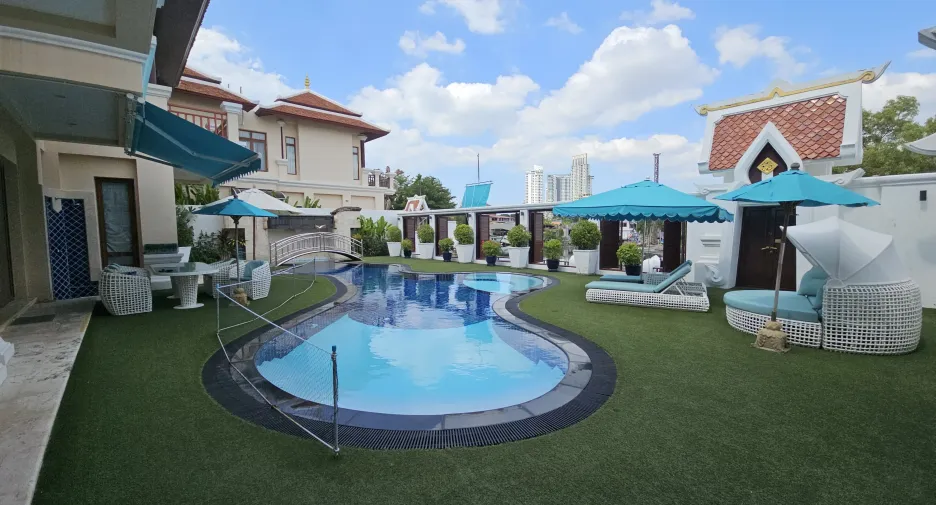 À vendre 4 chambres maison à Na Jomtien, Pattaya