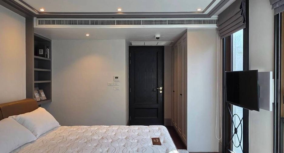 For sale and for rent 2 bedrooms condo in Yan Nawa, Bangkok