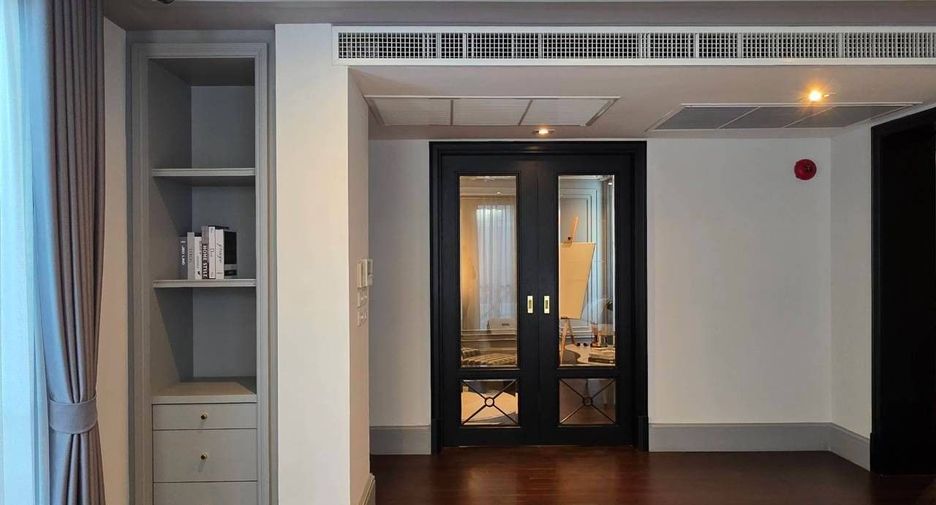 For sale and for rent 2 bedrooms condo in Yan Nawa, Bangkok