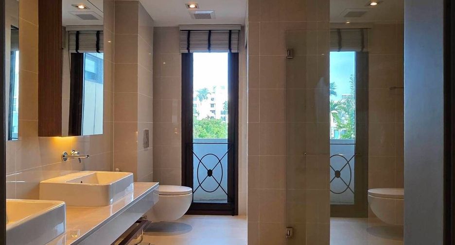 For sale and for rent 2 bedrooms condo in Yan Nawa, Bangkok