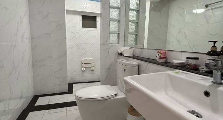 For sale and for rent 3 bedrooms townhouse in Mueang Phuket, Phuket
