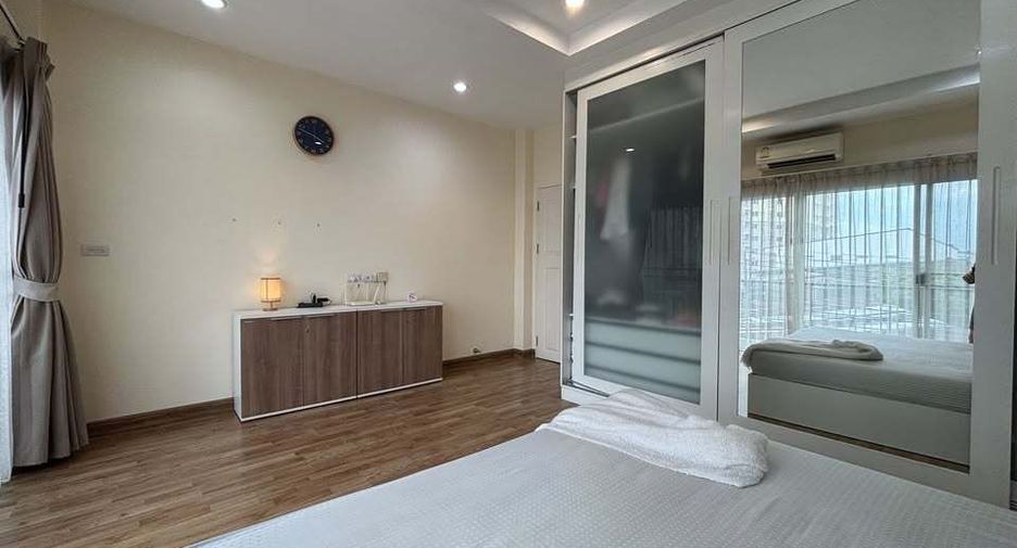 For sale and for rent 3 bedrooms townhouse in Mueang Phuket, Phuket