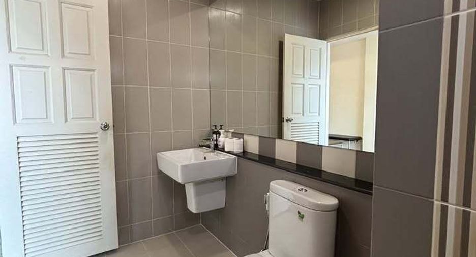For sale and for rent 3 bedrooms townhouse in Mueang Phuket, Phuket