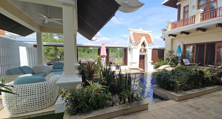 À vendre 4 chambres maison à Na Jomtien, Pattaya
