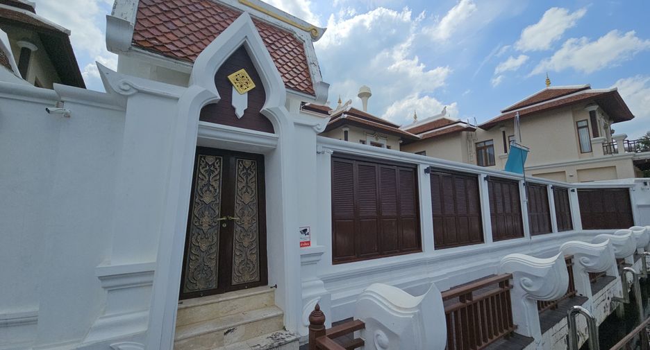 À vendre 4 chambres maison à Na Jomtien, Pattaya