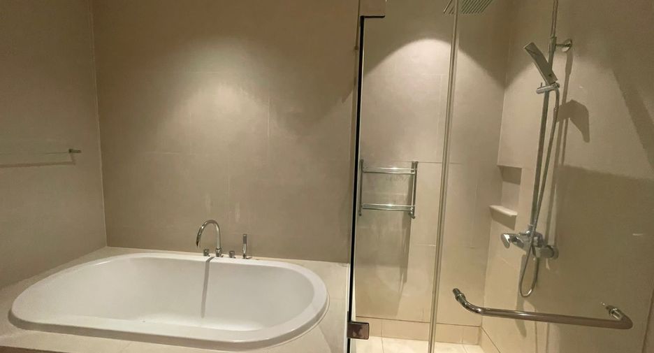 For sale and for rent 1 bed condo in Khlong Toei, Bangkok