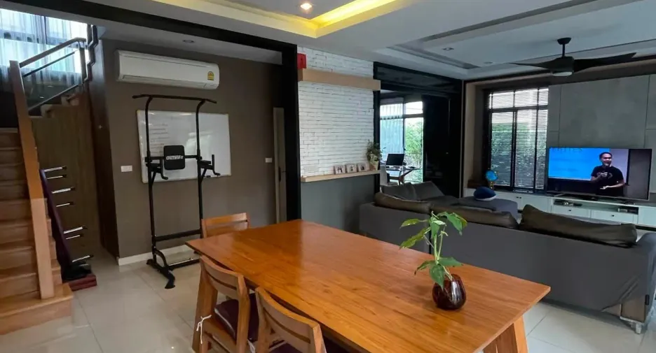For sale 3 bedrooms house in Suan Luang, Bangkok