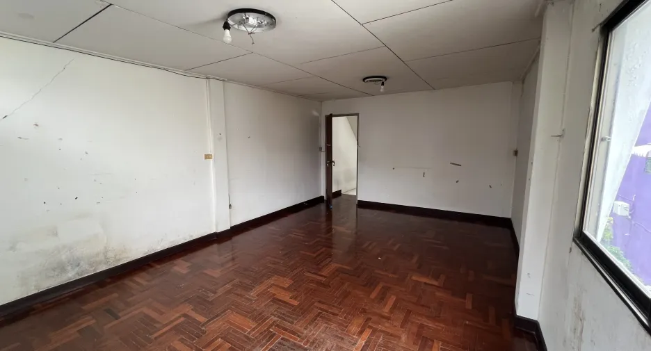 For sale 3 bedrooms house in Watthana, Bangkok