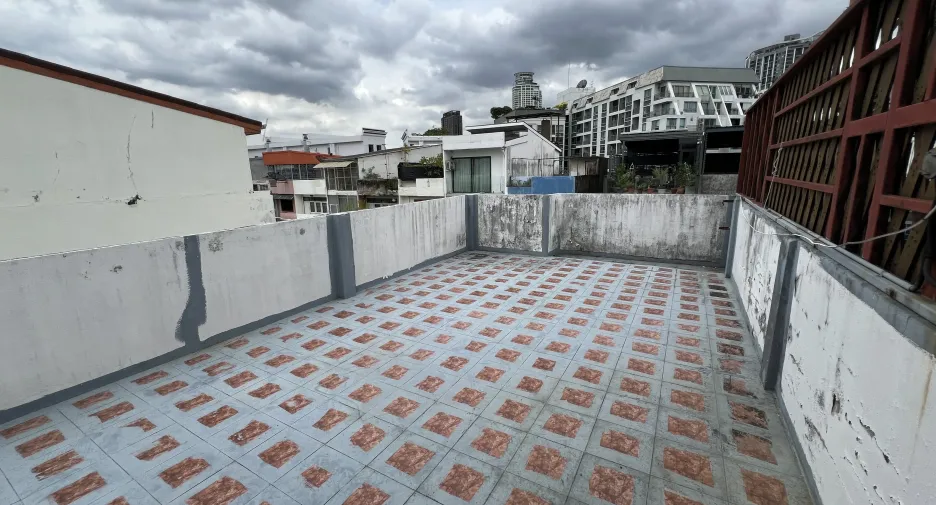For sale 3 bedrooms house in Watthana, Bangkok