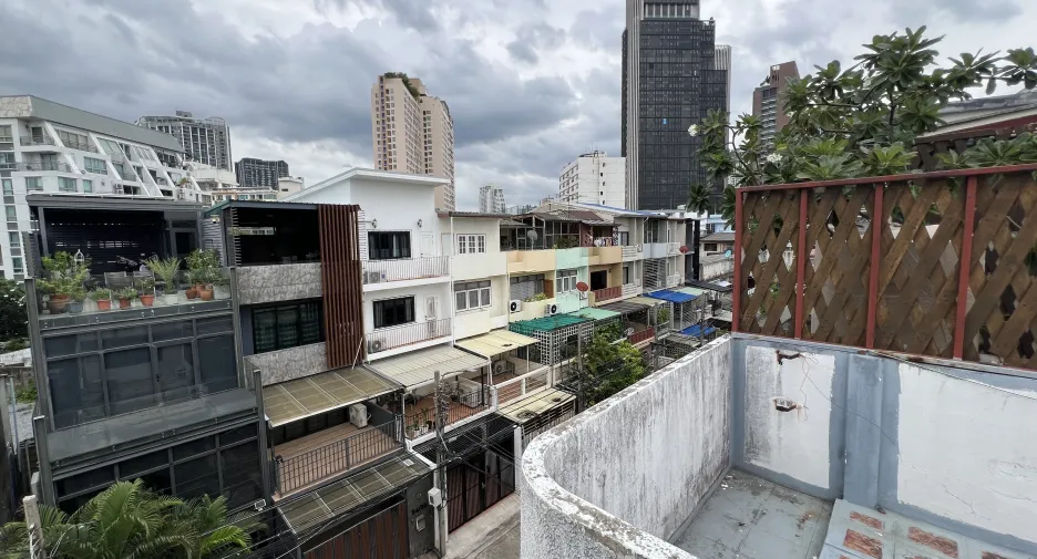 For sale 3 bedrooms house in Watthana, Bangkok